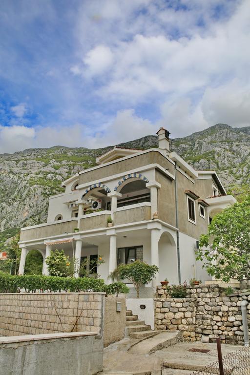 Apartment Jovana Kotor Rum bild