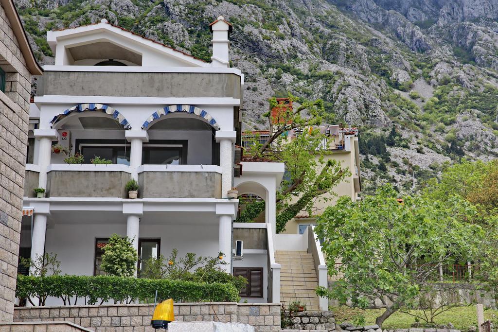 Apartment Jovana Kotor Rum bild